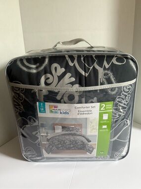 NEW Mainstays Kids Twin Skate Graffiti Comforter Bedding Set 2 Piece Twin